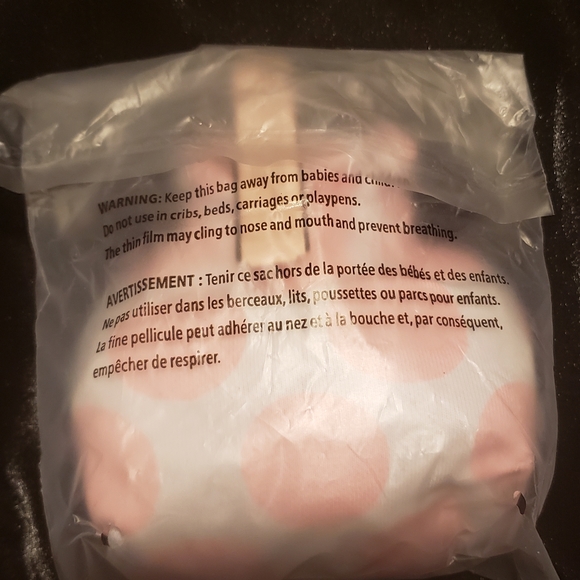 Pink Vs. pouch - Picture 2 of 7